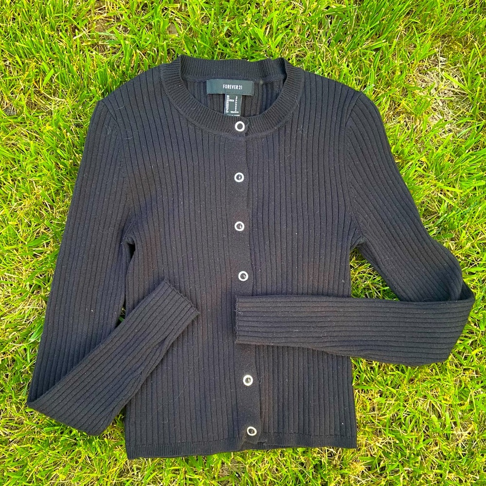 BLACK RIBBED TIGHT FITTING FOREVER 21 LONG SLEEVE
